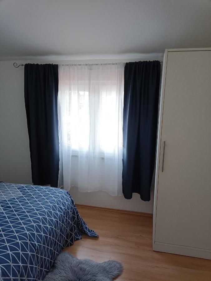 Apartment Dorina Buje Bagian luar foto