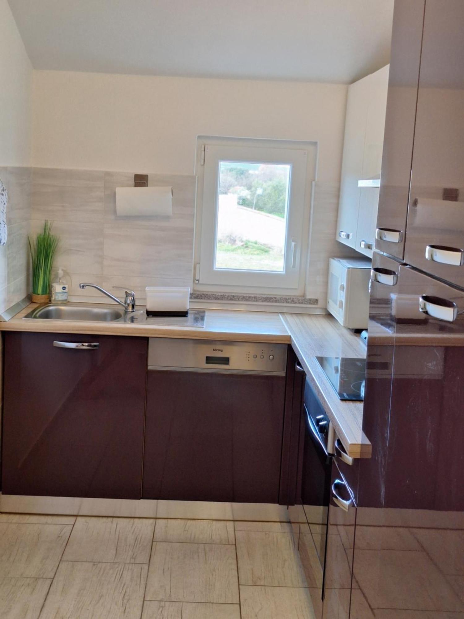 Apartment Dorina Buje Bagian luar foto