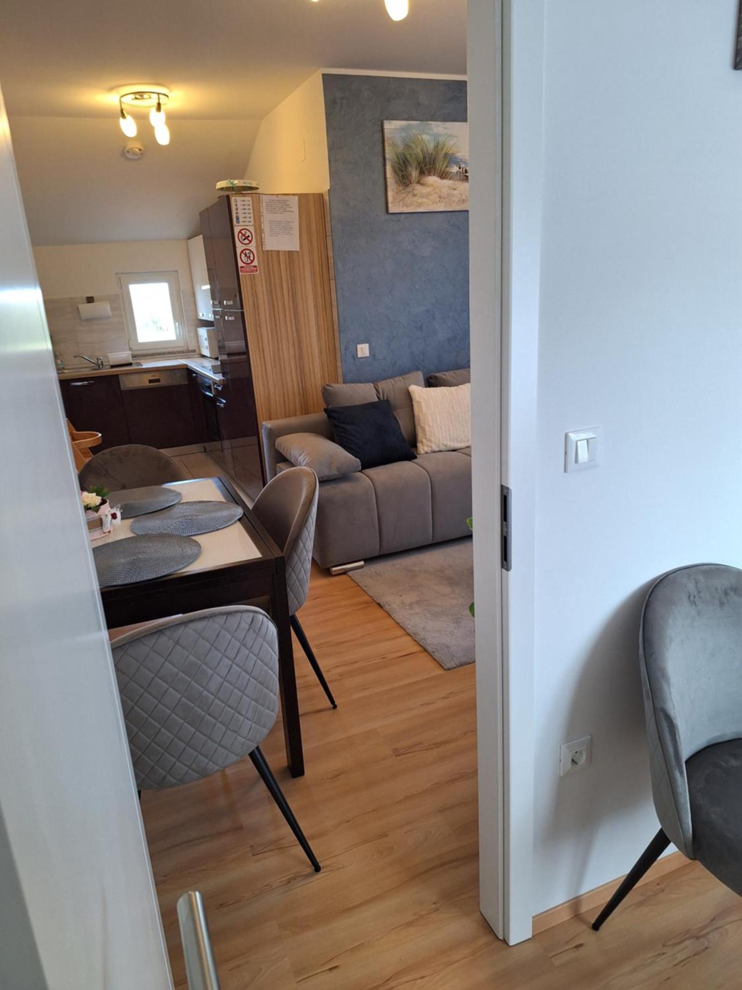 Apartment Dorina Buje Bagian luar foto